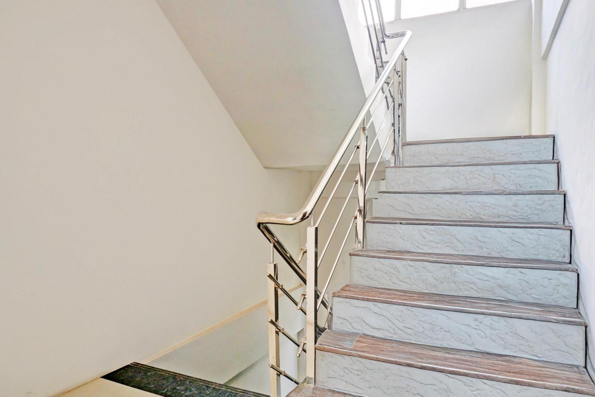 Super Collection O Baner Formerly Seven Hills Dāpuri Εξωτερικό φωτογραφία